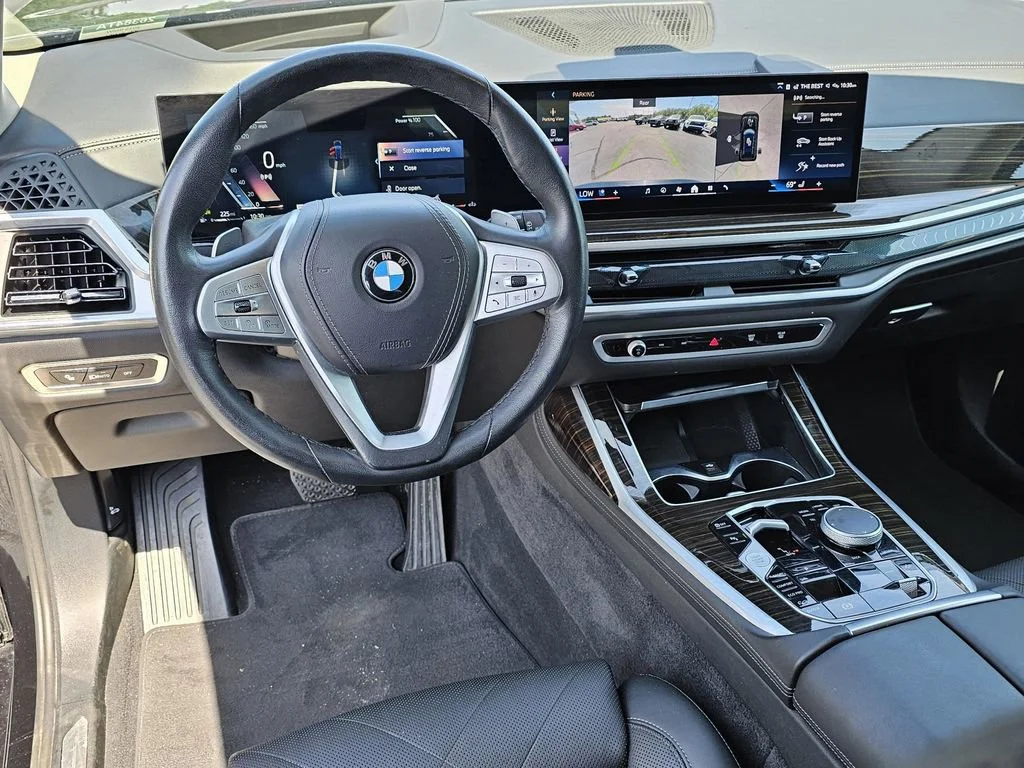 Used 2025 Blue BMW xDrive40i image 36