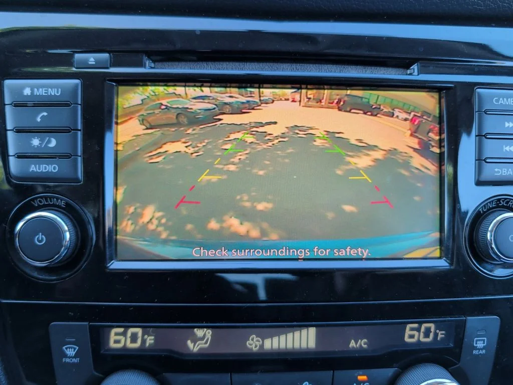 Used 2018 Blue Nissan SV image 16