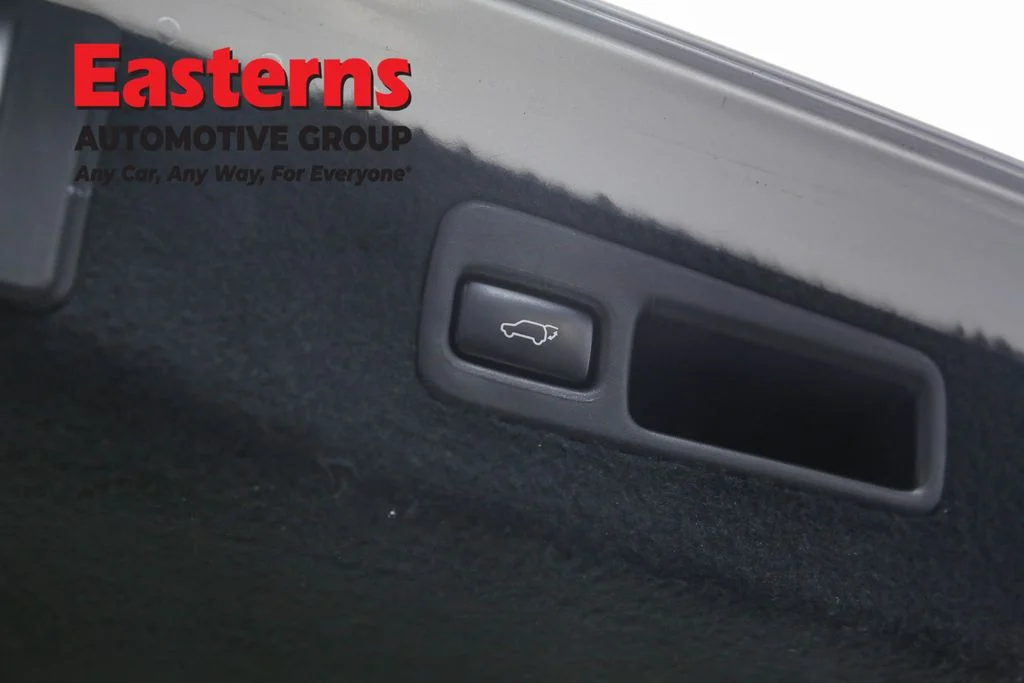 Used 2015 Silver Lexus 350 image 26
