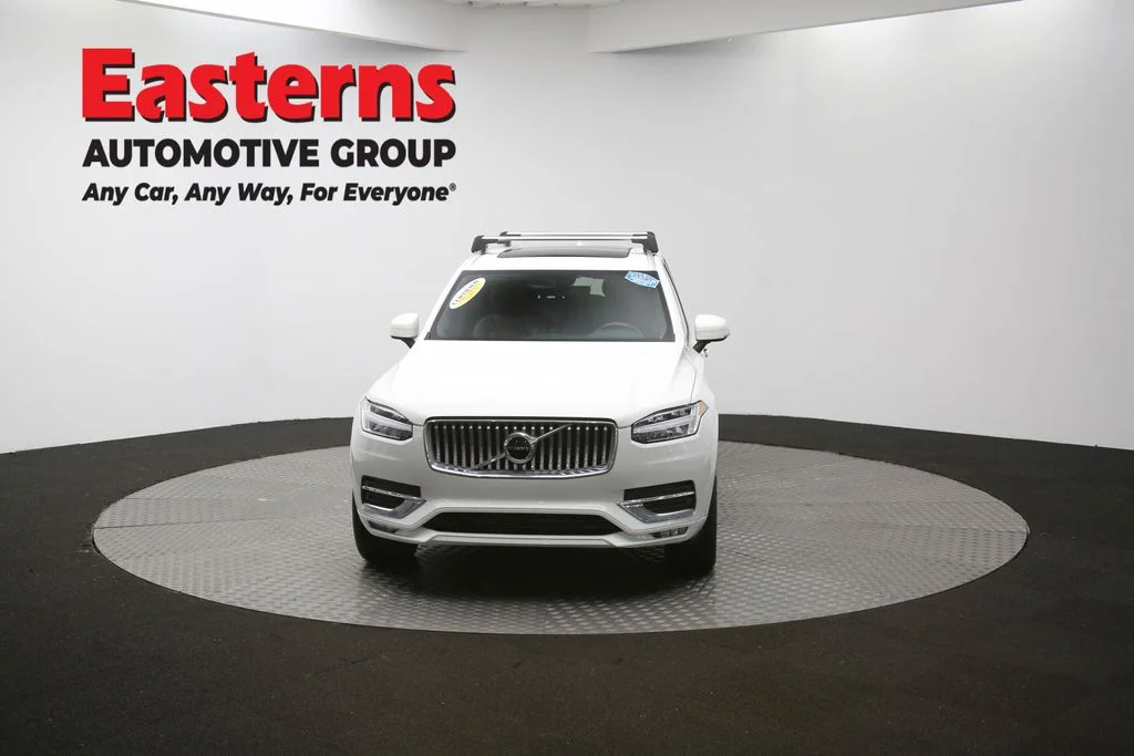 Used 2022 White Volvo T6 Inscription image 54
