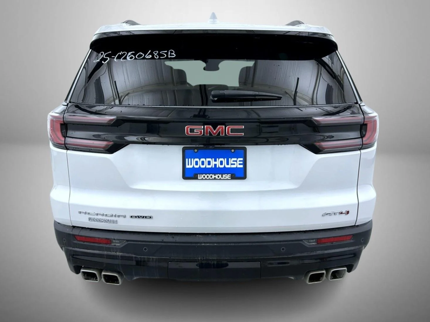 Used 2025 White GMC AT4 image 6