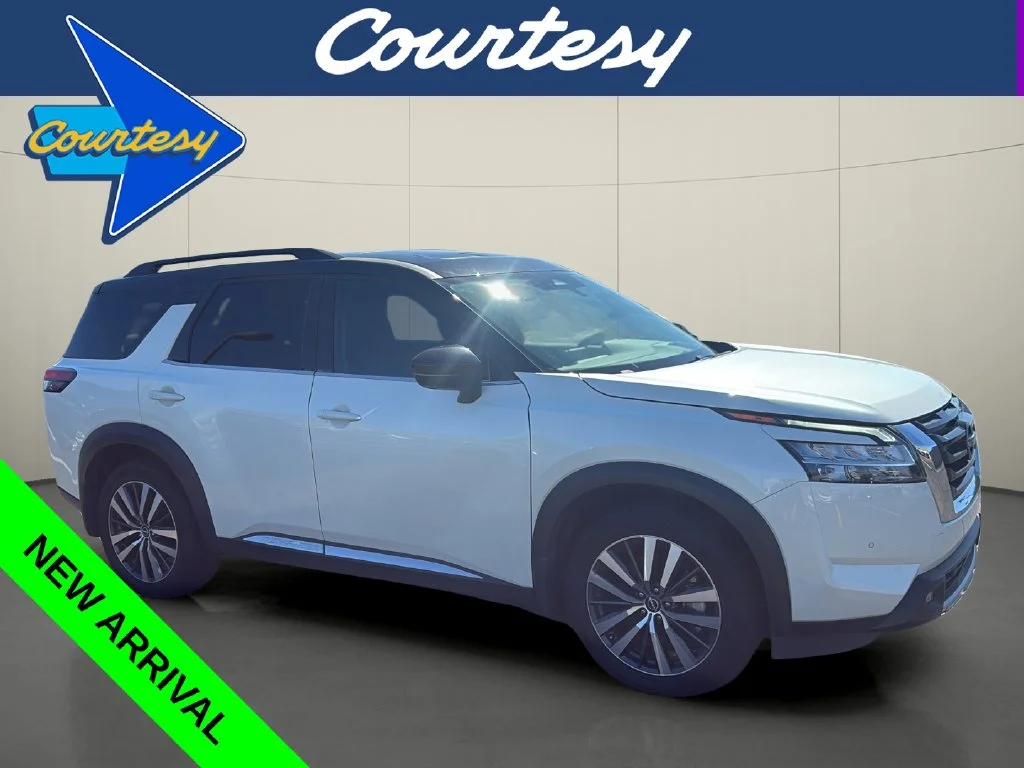 2022 Nissan Pathfinder Platinum
