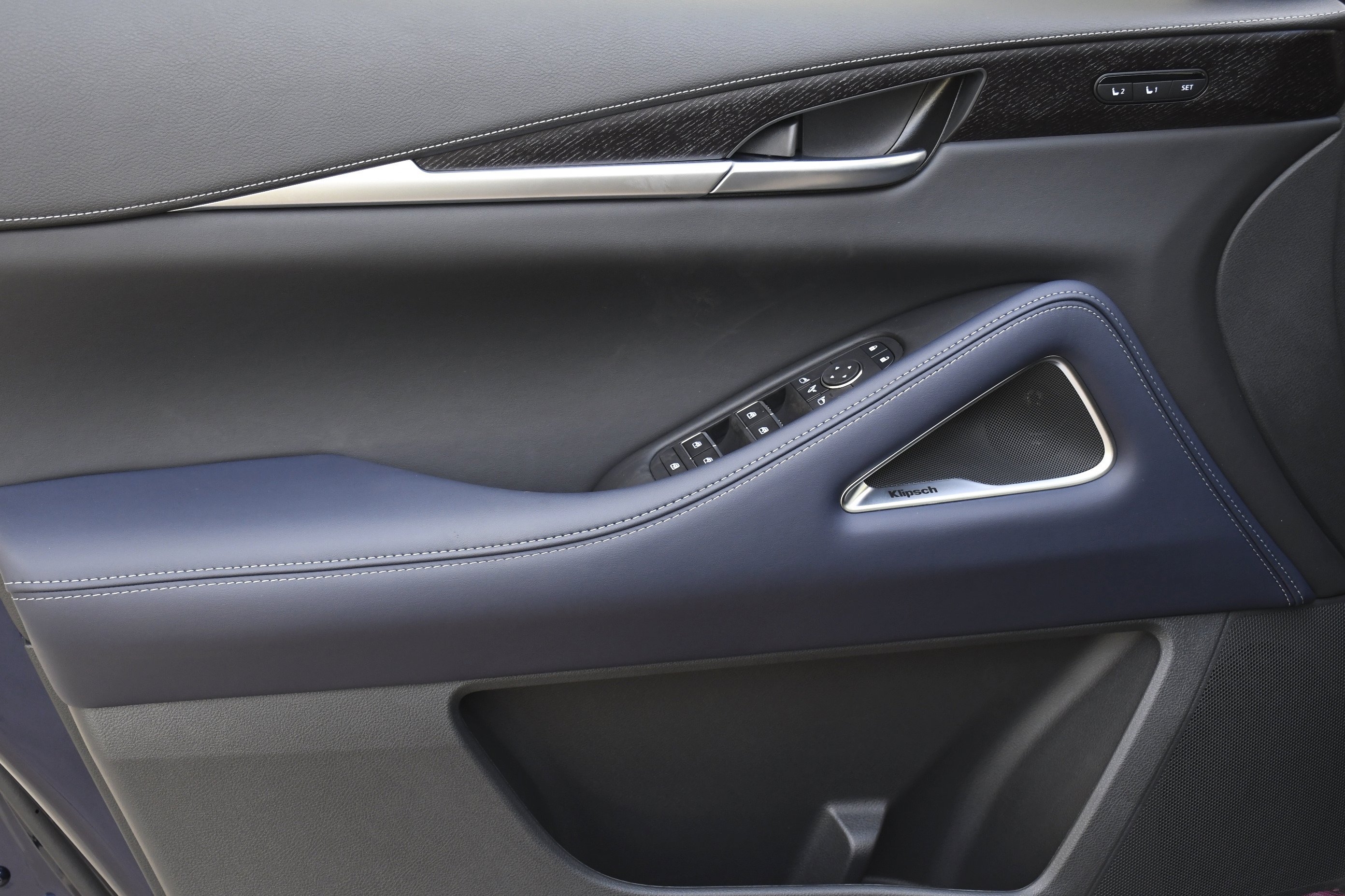 New 2026 GRAPHITE SHADOW INFINITI Sport AWD image 28