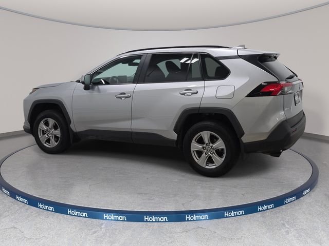 2024 Toyota RAV4 XLE - Photo 7
