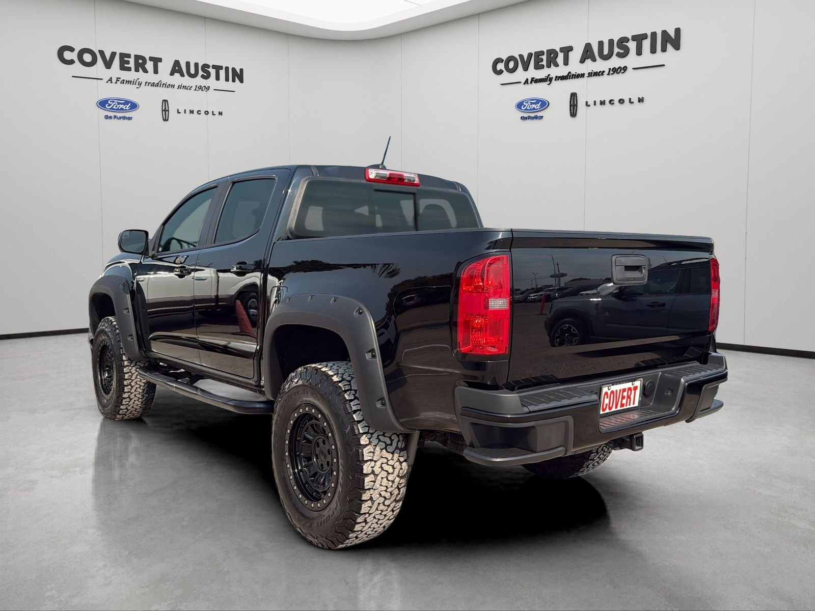 Used 2018 Black Chevrolet LT image 5