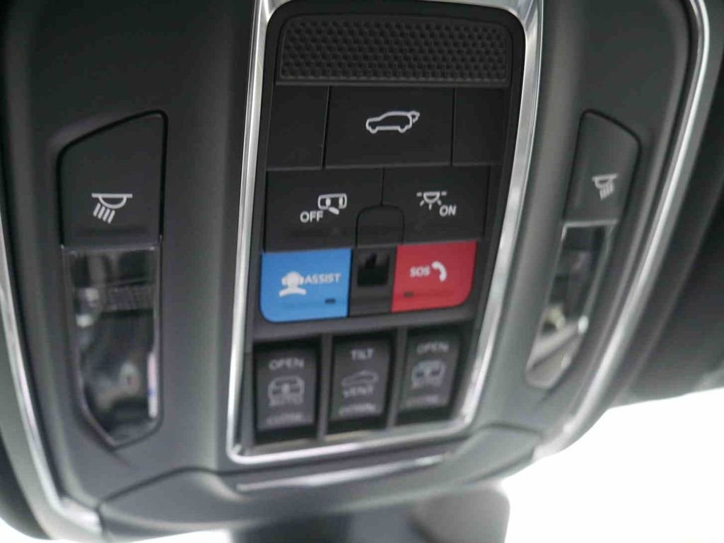 2025 Jeep Grand Cherokee L Overland - Photo 37