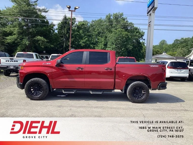 Used 2021 Red Chevrolet Custom Trail Boss image 4