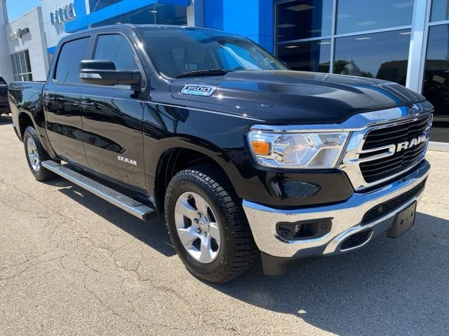 2021 RAM 1500 Big Horn/Lone Star 4x4 Crew Cab 5'7's photo