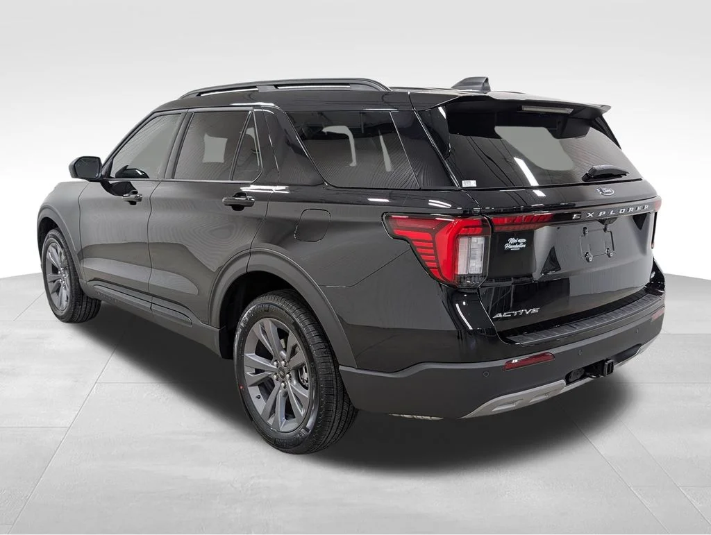 New 2026 Agate Black Metallic Ford Active image 8