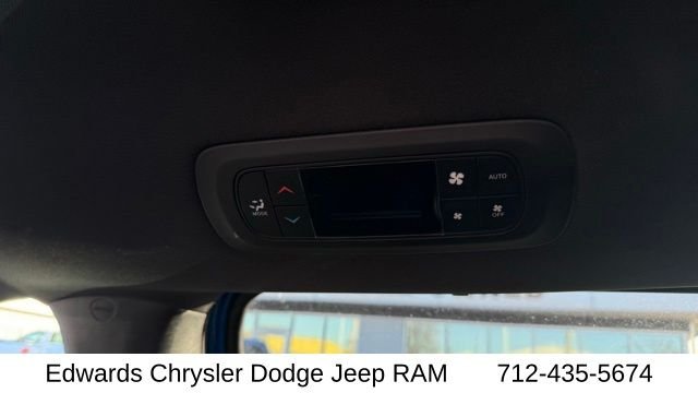 2026 Chrysler Pacifica Select - Photo 37