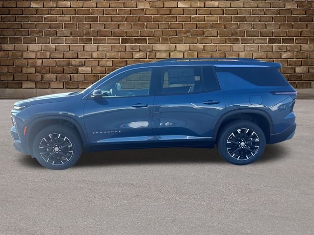 2026 Chevrolet Traverse photo 2
