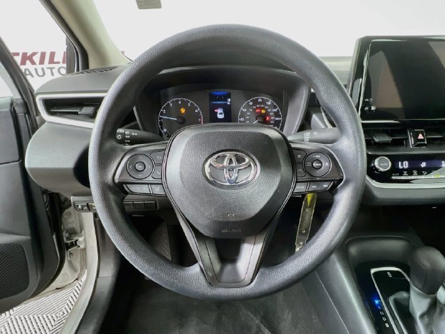 2025 Toyota Corolla LE - Photo 12