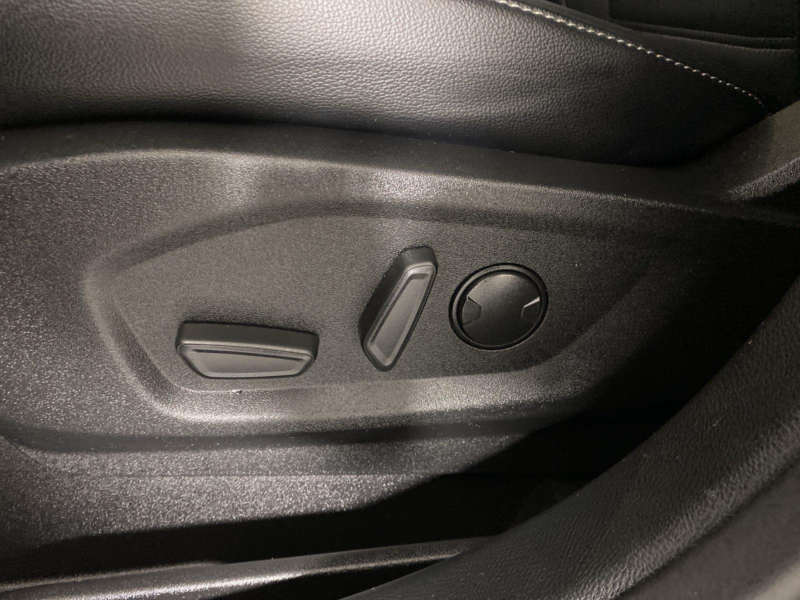 Used 2022 Agate Black Ford SEL image 14