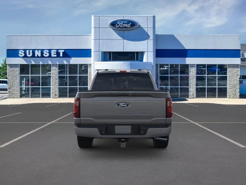 New 2026 Carbonized Gray Metallic Ford XLT image 5