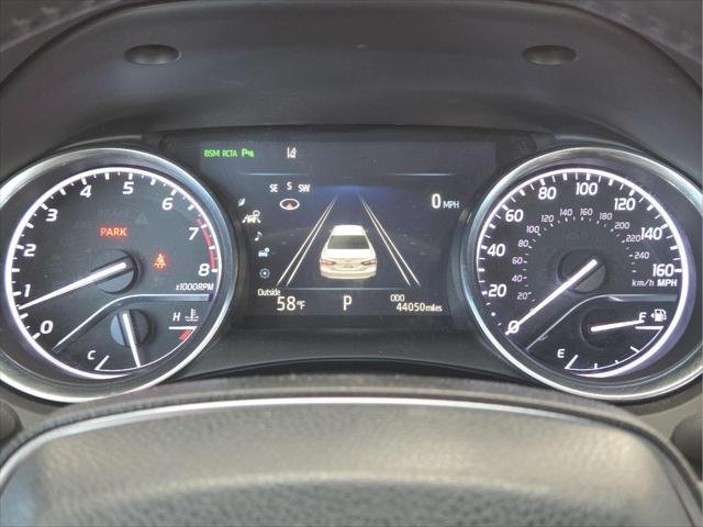 Certified Used 2018 CELESTIAL SILVER Toyota  image 18