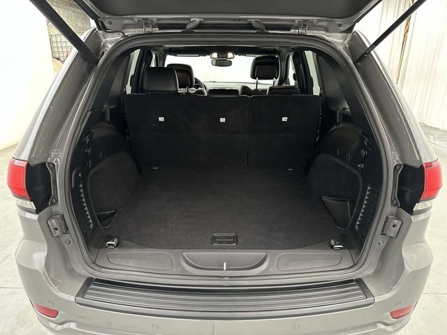 Used 2019 Gray Jeep Altitude image 23