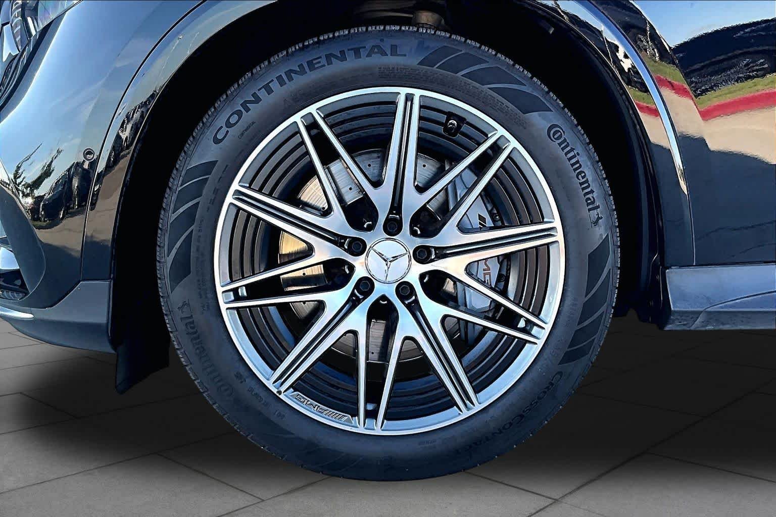 Used 2024 Obsidian Black Metallic Mercedes-Benz AMG® GLC 43 image 11