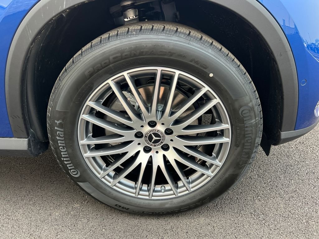 New 2026 Starling Blue Metallic Mercedes-Benz GLC 300 image 35