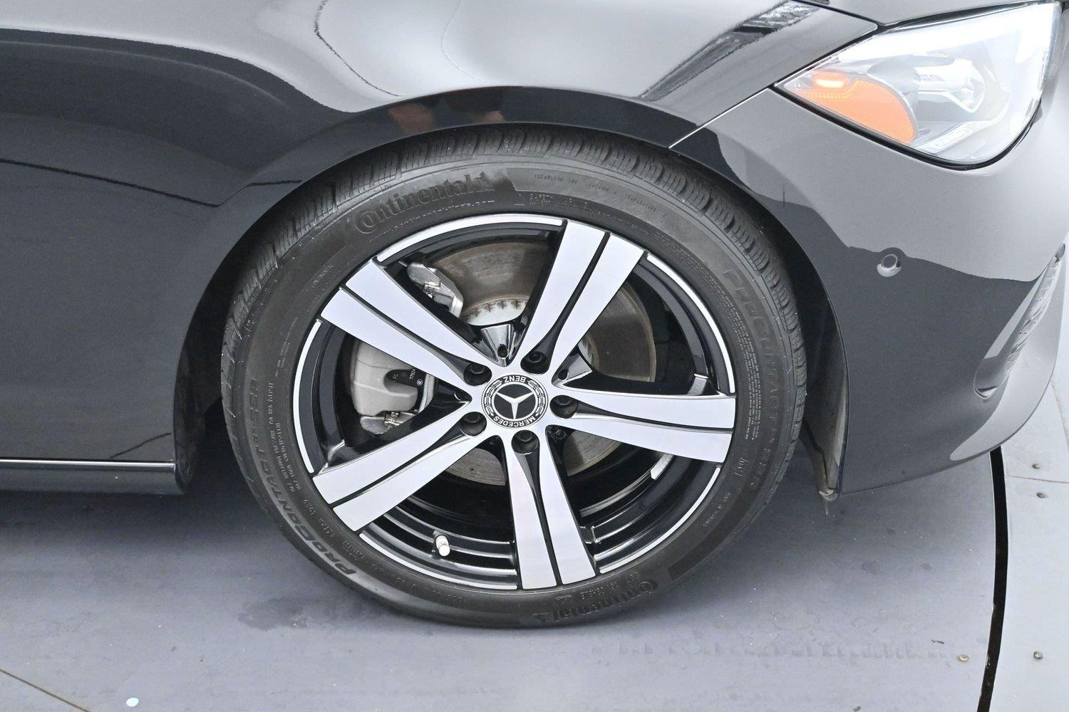 Used 2025 Black Mercedes-Benz C 300 image 31
