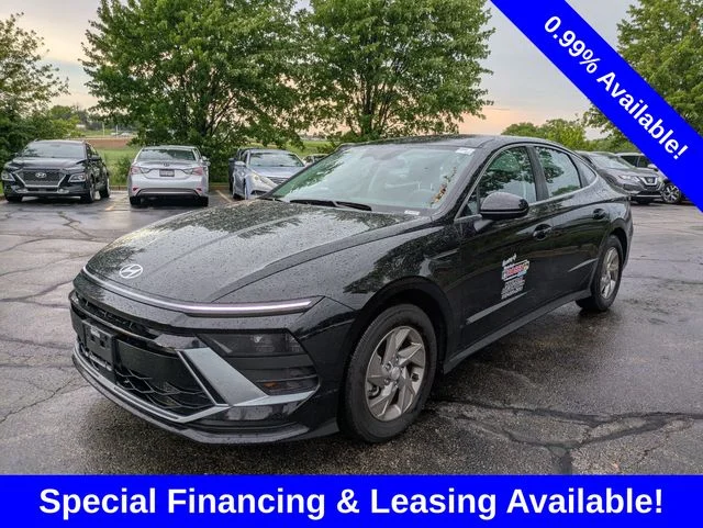 Certified Used 2026 Black Hyundai SE image 3