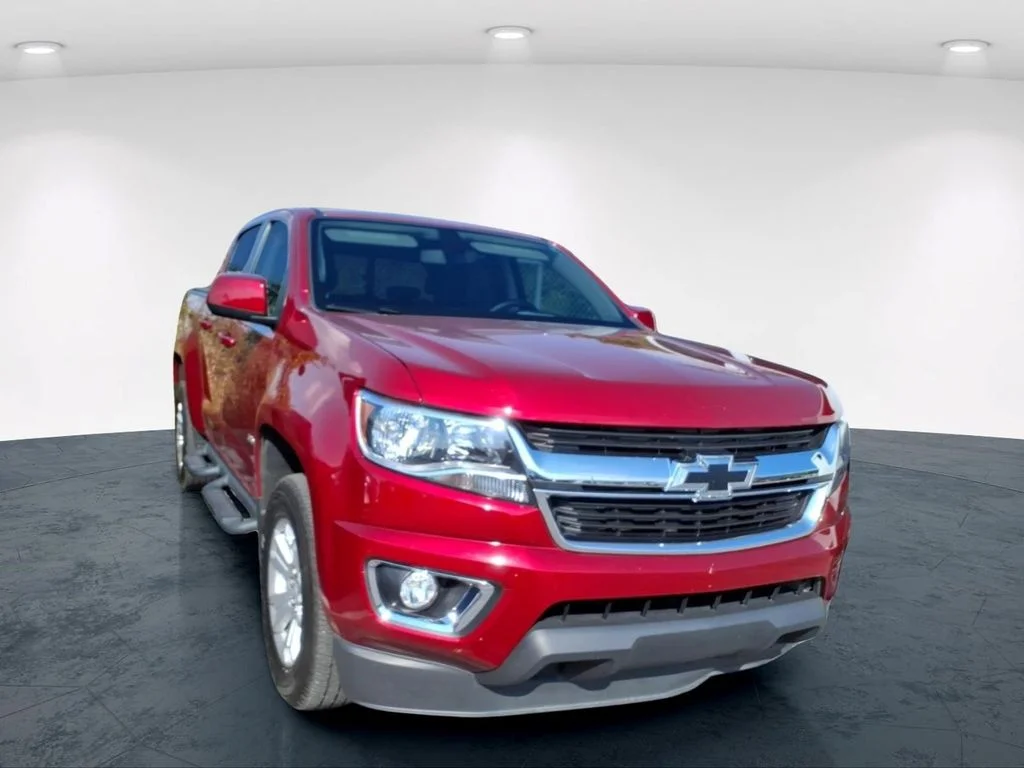 Used 2019 Red Chevrolet LT image 10