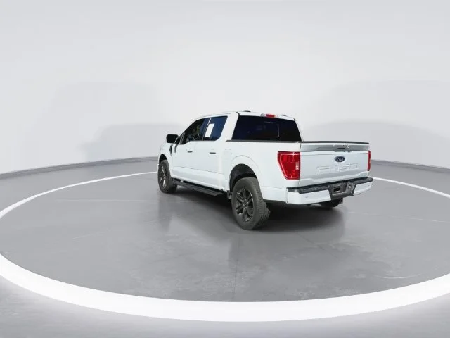 Used 2022 White Ford XLT image 8