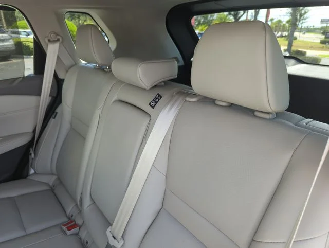 Used 2023 White Nissan SV image 30