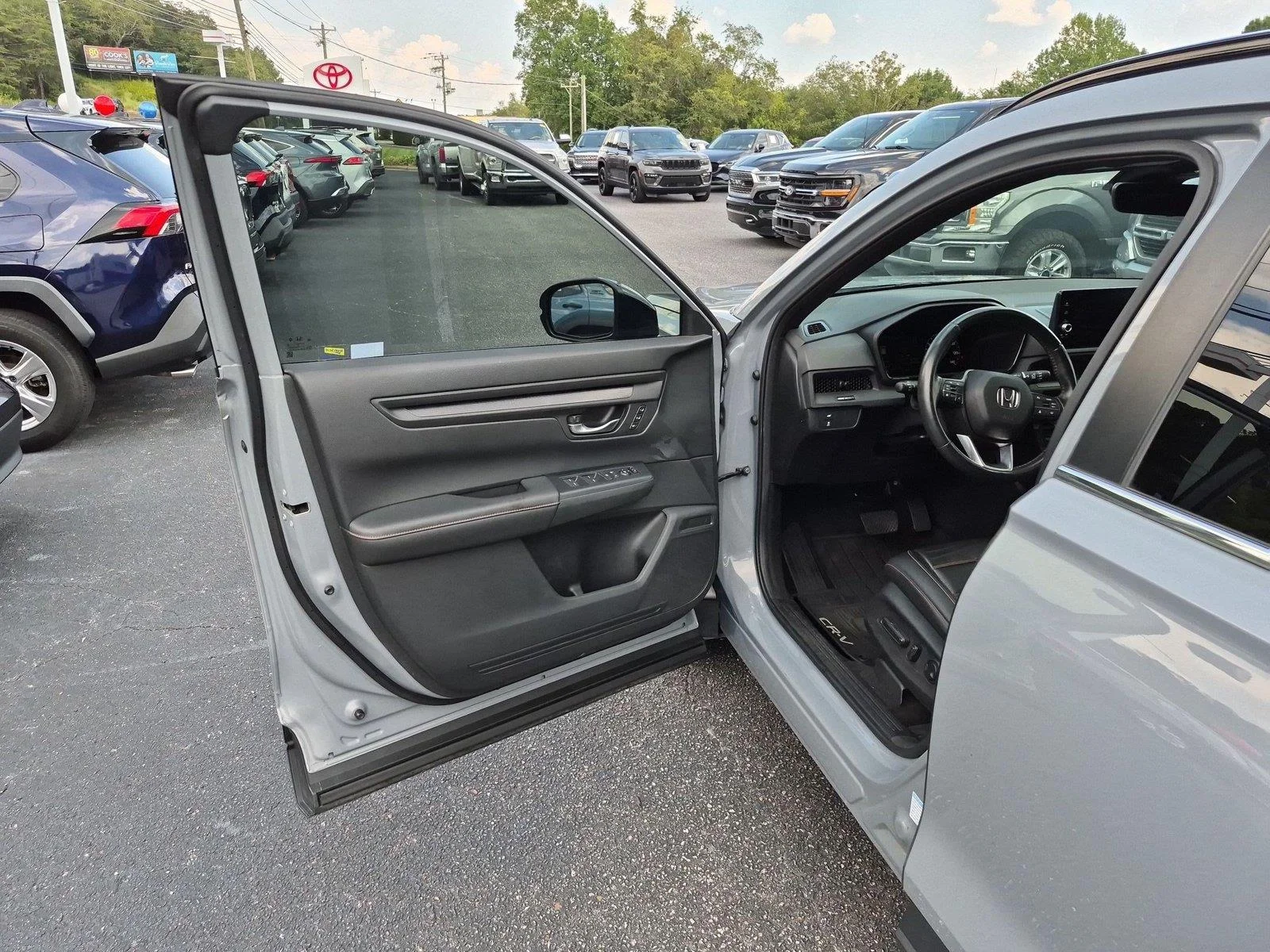 Used 2024 Crystal Black Pearl Honda SPORTL image 14