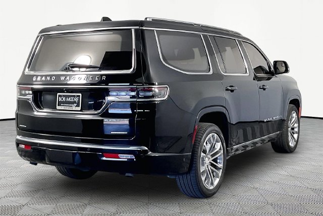 Used 2022 Black Jeep Series II image 5
