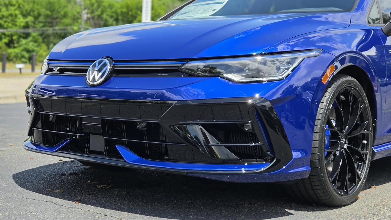 New 2026 Lapiz Blue Metallic Volkswagen  image 11