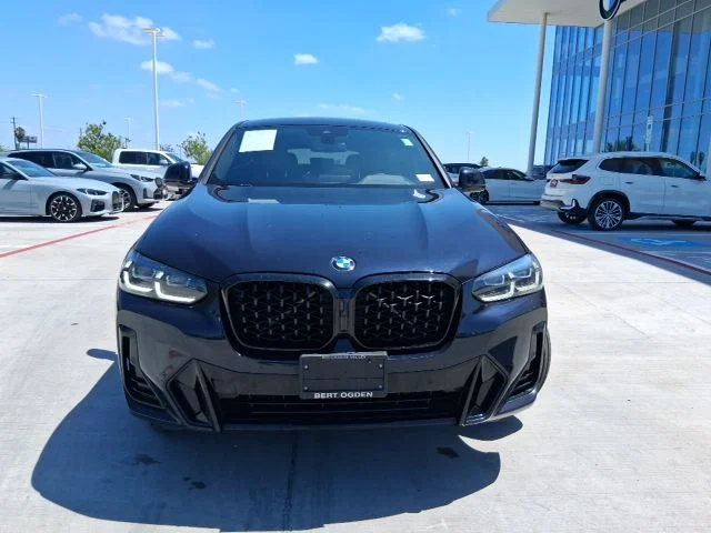 Used 2024 Black BMW xDrive30i image 2