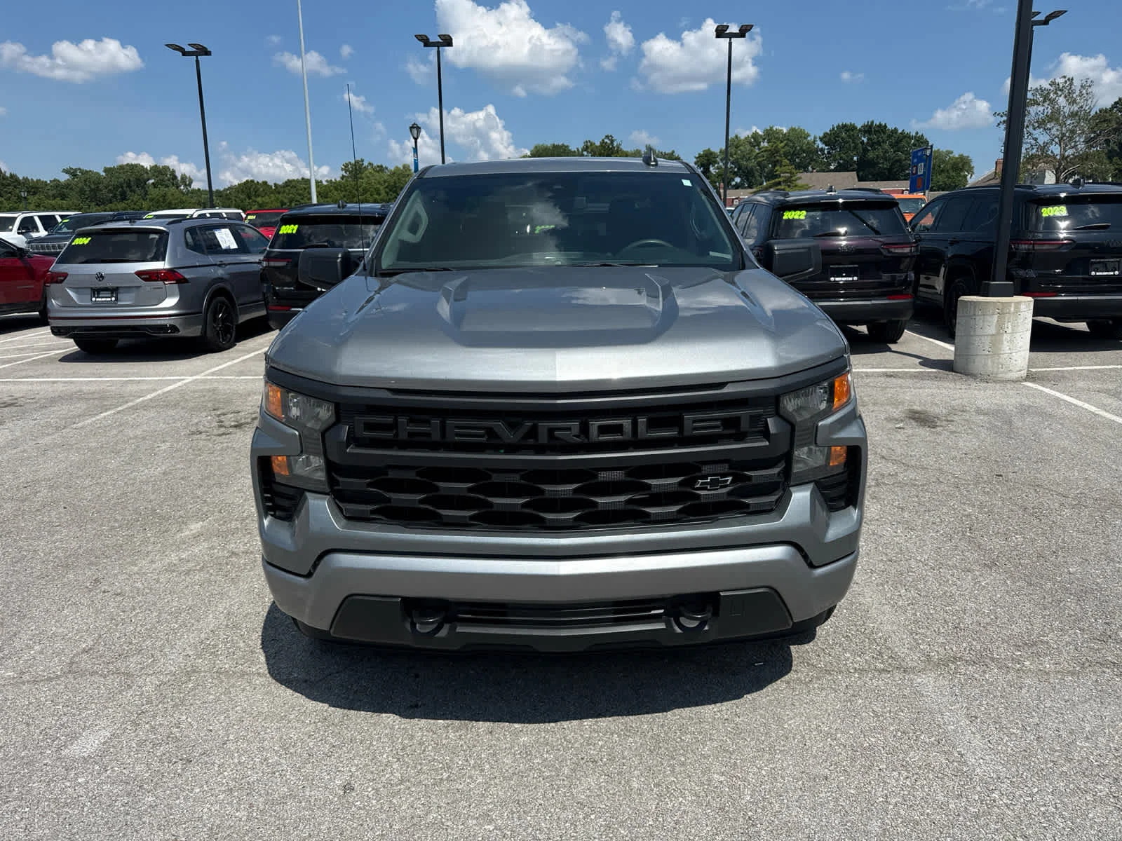 Used 2023 Chevrolet Silverado 1500 Custom with VIN 1GCPDBEK7PZ174713 for sale in Kansas City