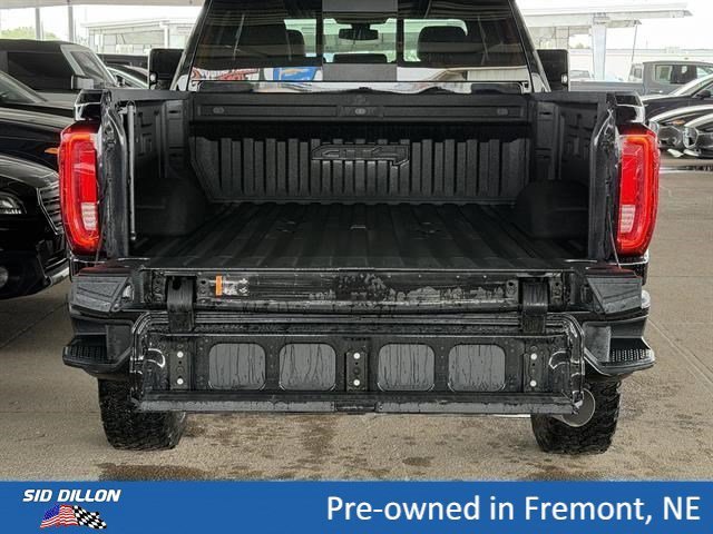 Used 2022 Onyx Black GMC AT4 image 5