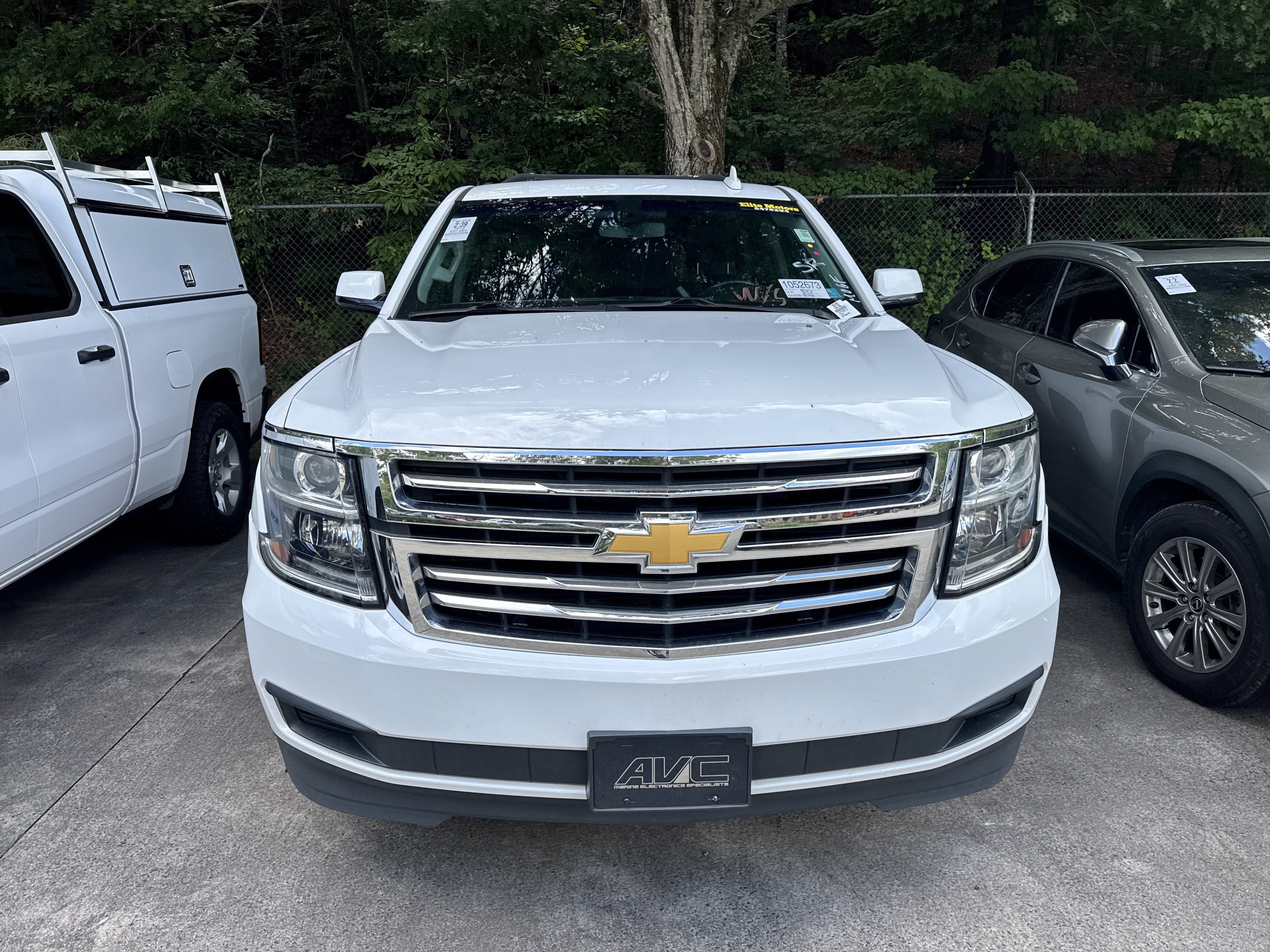 Used 2019 Summit White Chevrolet LS image 4