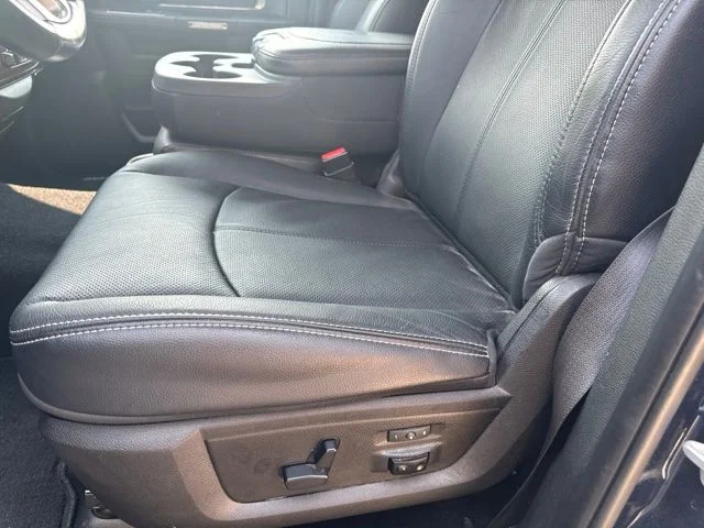 Used 2019 Patriot Blue Pearlcoat Ram Laramie image 9