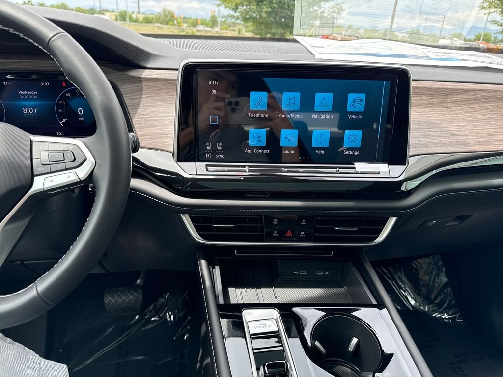 New 2026 Deep Black Pearl Volkswagen 2.0T SEL image 12