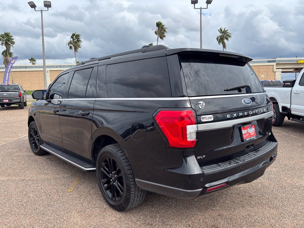 Used 2023 Black Ford XLT image 4