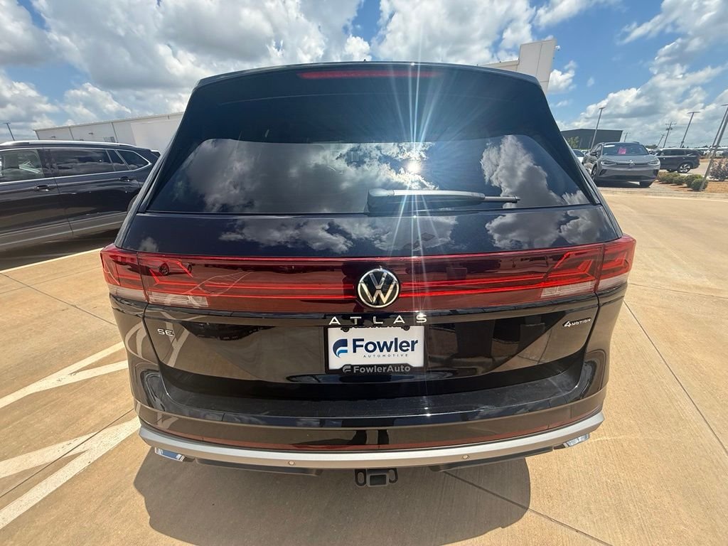 Used 2025 Black Volkswagen 2.0T Peak Edition image 7