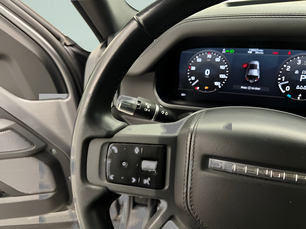 Used 2021  Land Rover X image 26