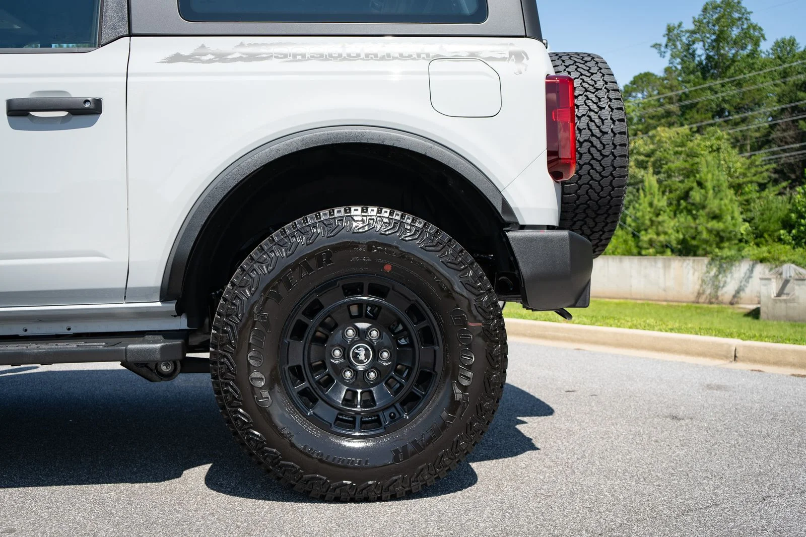 New 2026 Avalanche Gray Ford Base image 6