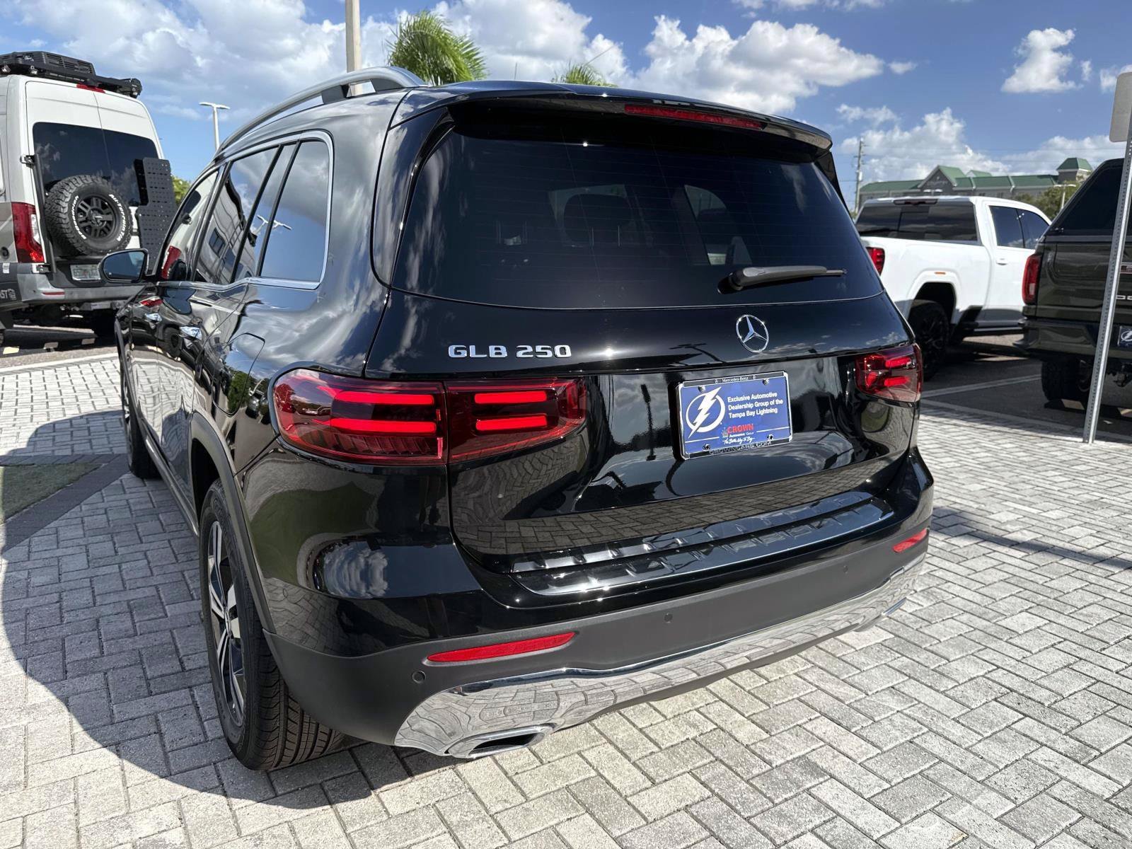 New 2026 Black Mercedes-Benz 250 SUV image 9
