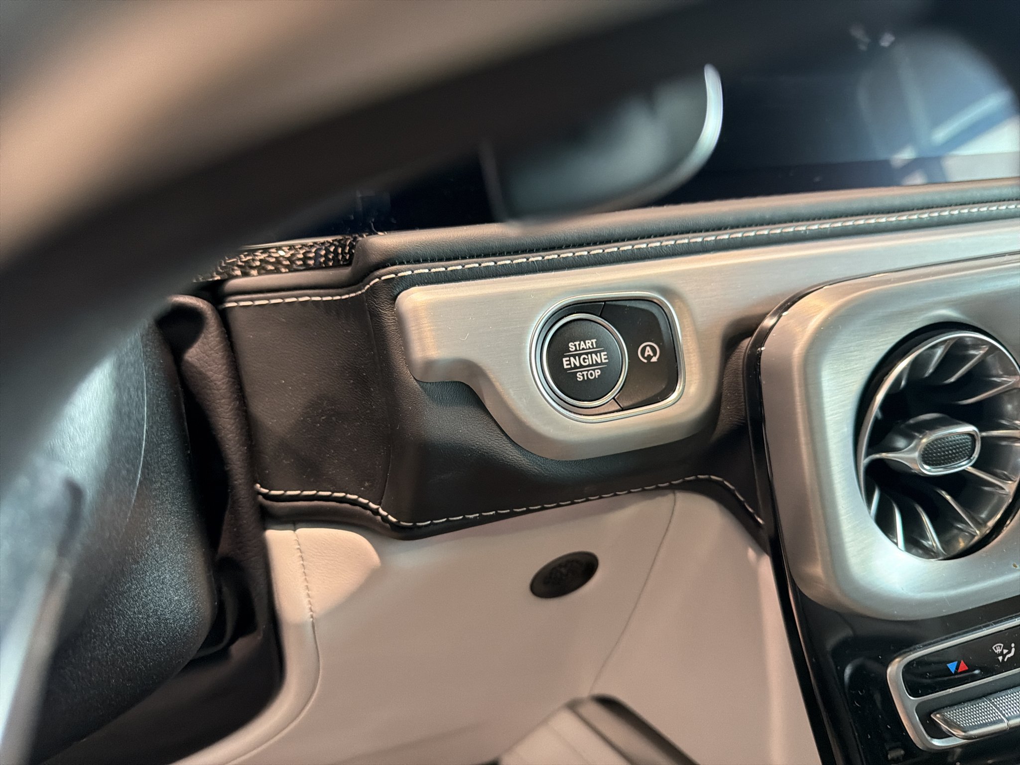 Used 2022 White Mercedes-Benz G63 AMG® image 17