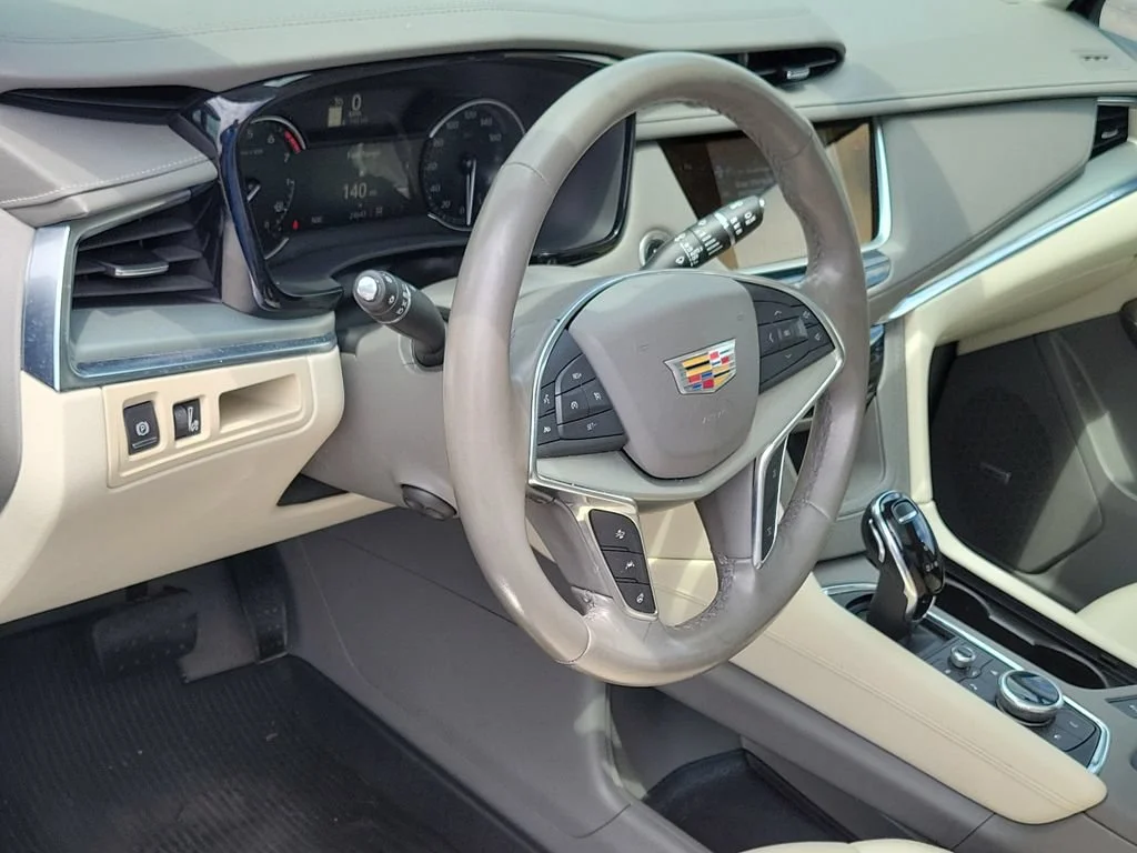 Used 2023 Argent Silver Metallic Cadillac Premium Luxury image 8