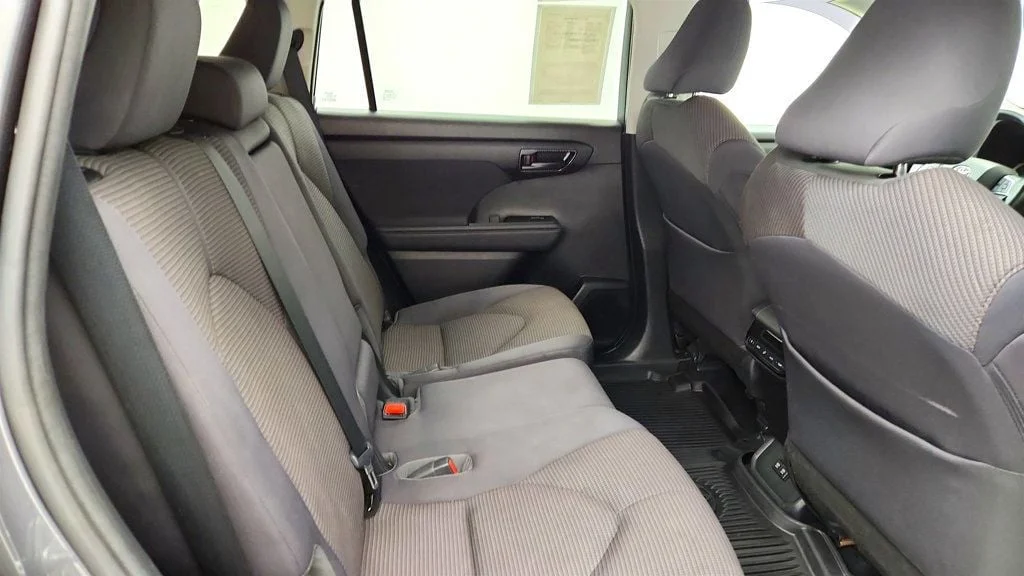 Used 2021 Magnetic Gray Metallic Toyota LE AWD image 23