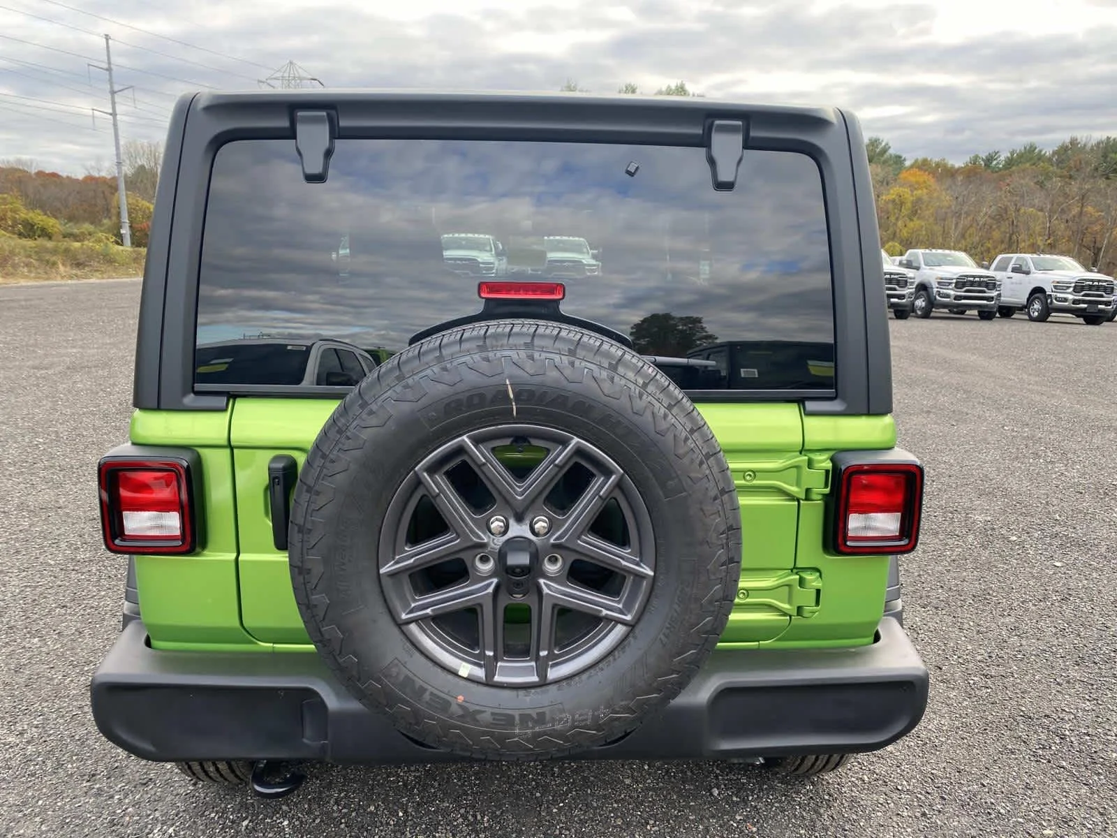 New 2026 Mojito Clear-Coat Exterior Paint Jeep Sport S image 4