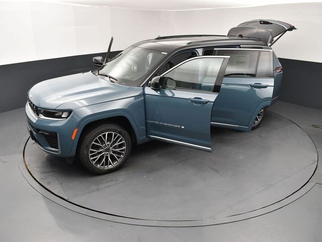 New 2026 Steel Blue Exterior Paint Jeep Summit image 27