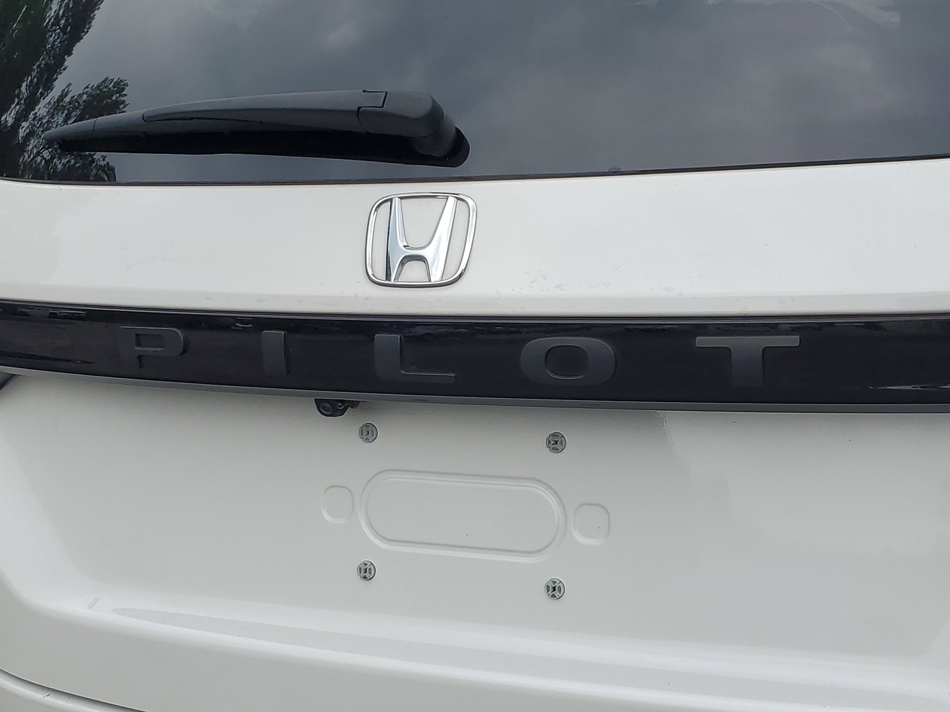 Used 2025 Platinum White Pearl Honda EX-L+ image 6