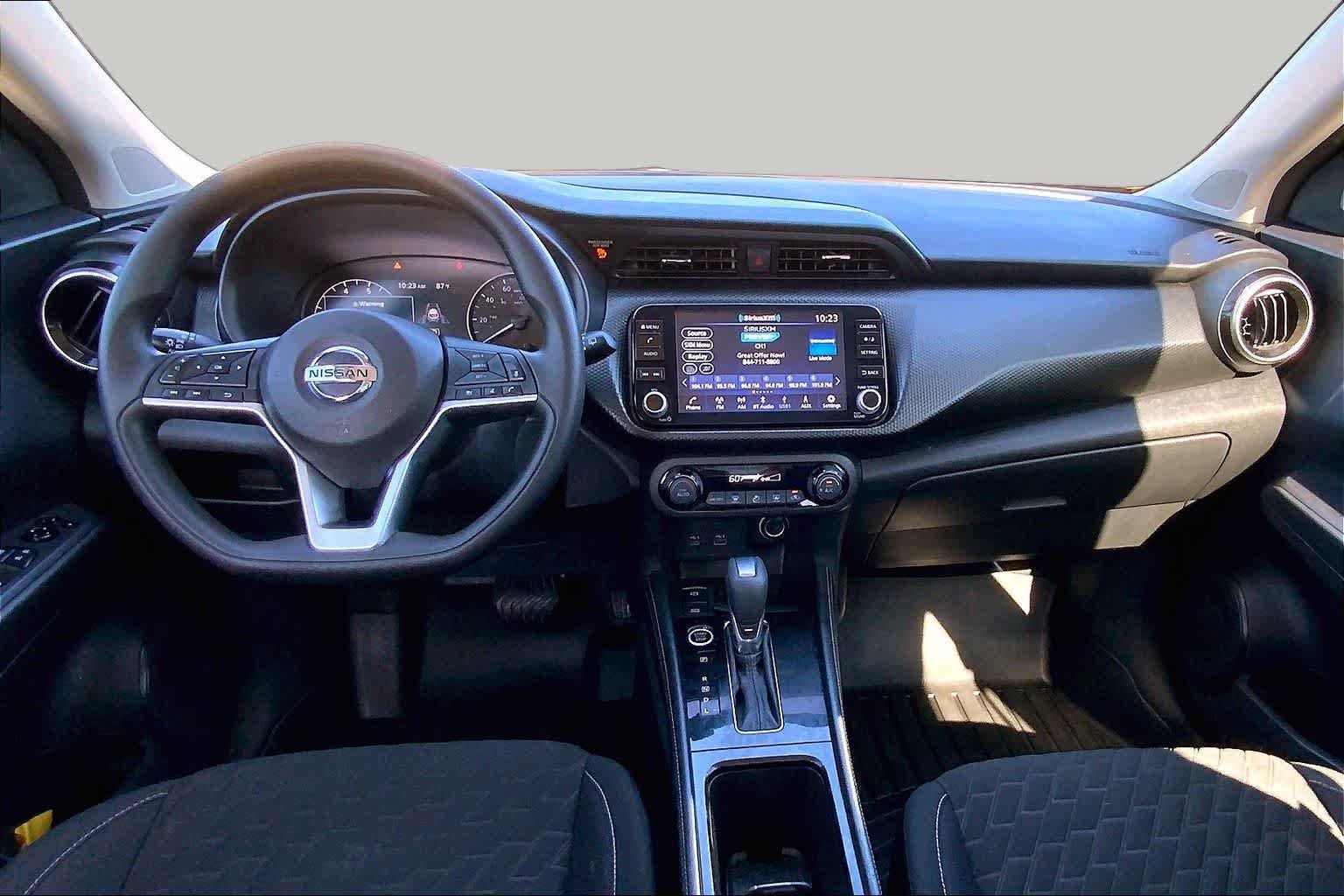 Used 2021 Aspen White/Super Black Nissan SV image 15