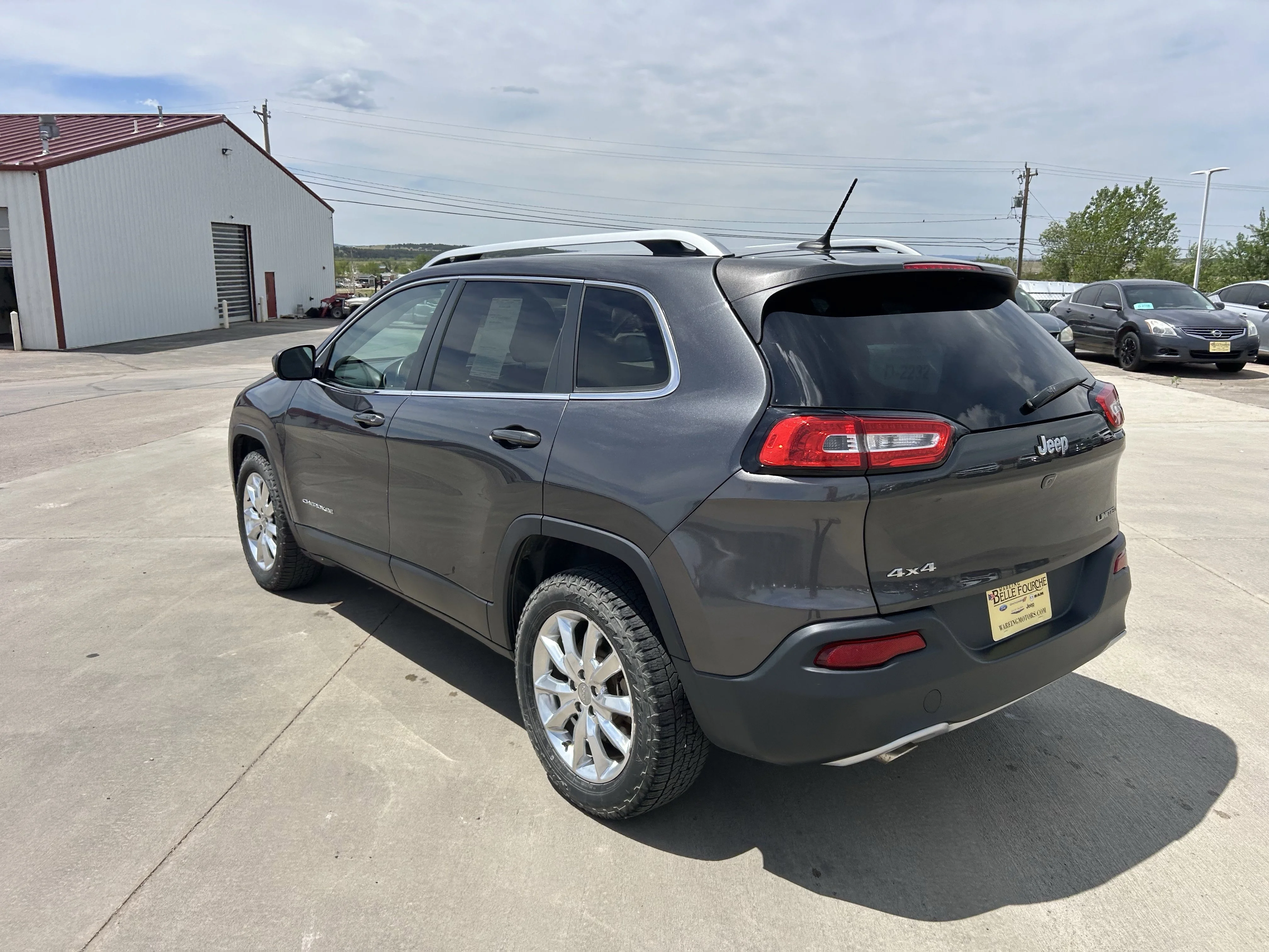 Used 2015 Gray Jeep Limited image 6