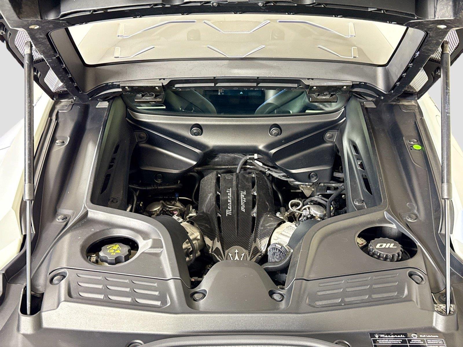 Used 2023 Bianco Solid Maserati  image 22